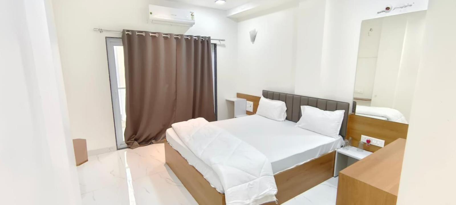 Hotel Mayur Residency Ellora エクステリア 写真